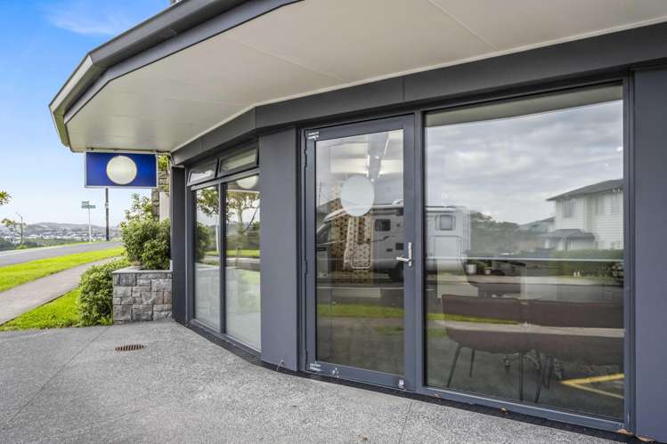 1 Arbors Track Silverdale_4