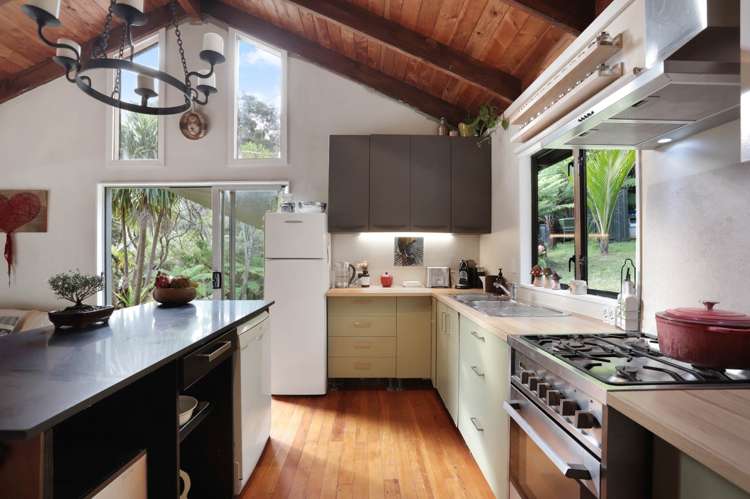 109 Bethells Road Waitakere_9