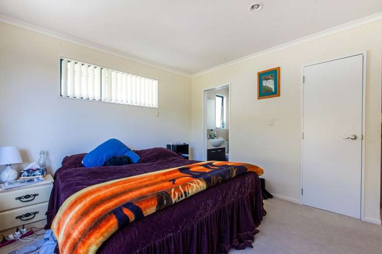 38 Hewlett Road Massey_15