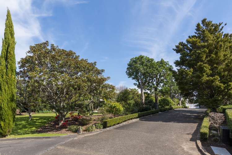 31 Seymour Road Mellons Bay_3