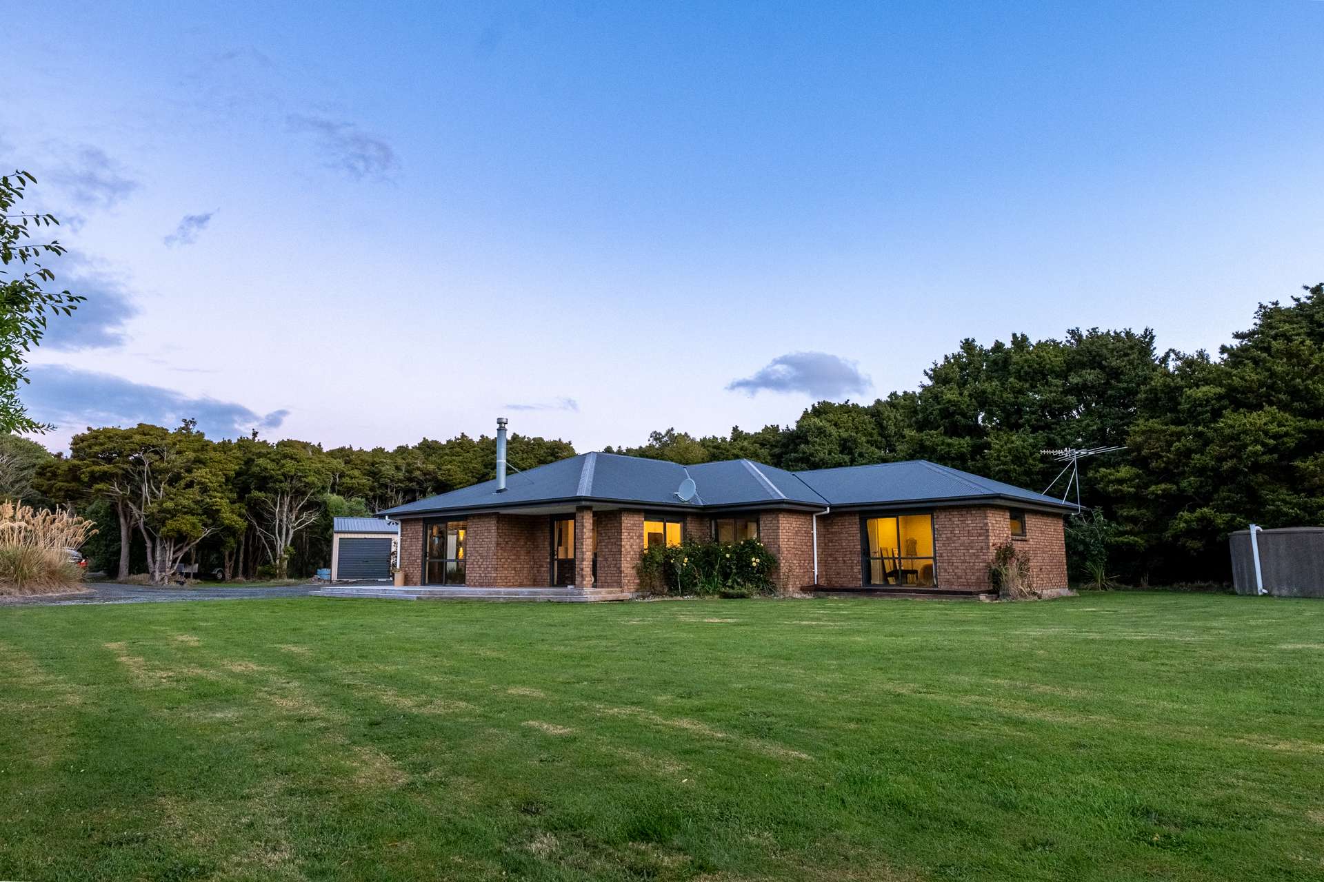 30 Matua Grove Otatara_0