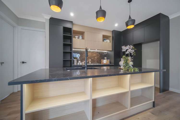 20 Ngaki Street Flat Bush_13