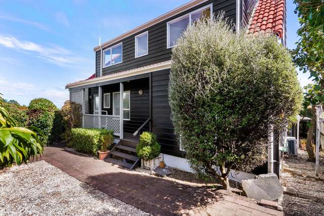 6/110 Norman Lesser Drive Saint Johns_2