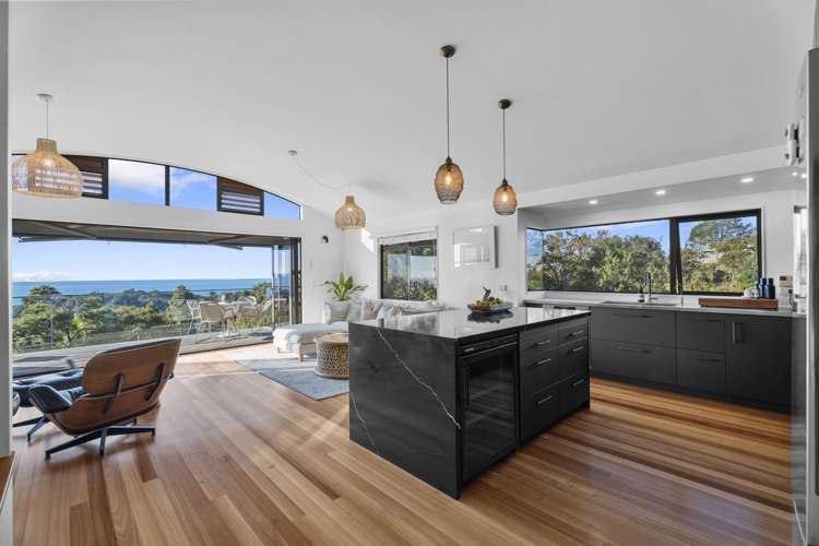 68 Queens Drive Oneroa_4