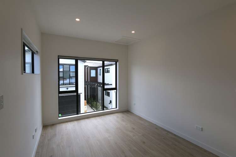 8 Tukauri Place Papakura_11