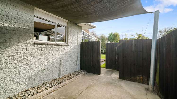 2/20a Downing Street Hoon Hay_13