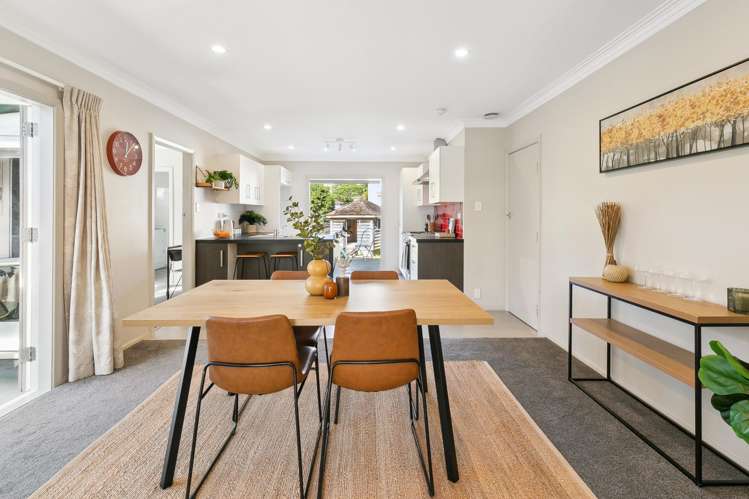 9 Allen Terrace Tawa_6