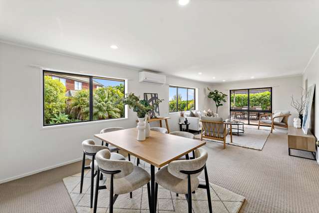 2/6 Waikato Place Saint Johns_3