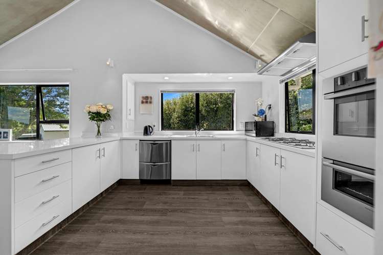 486 Pinnacle Hill Road Bombay_7