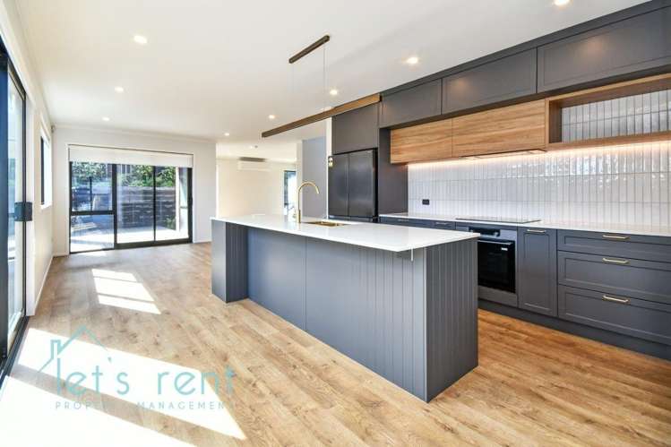 42 Evergreen Parade 10940_1