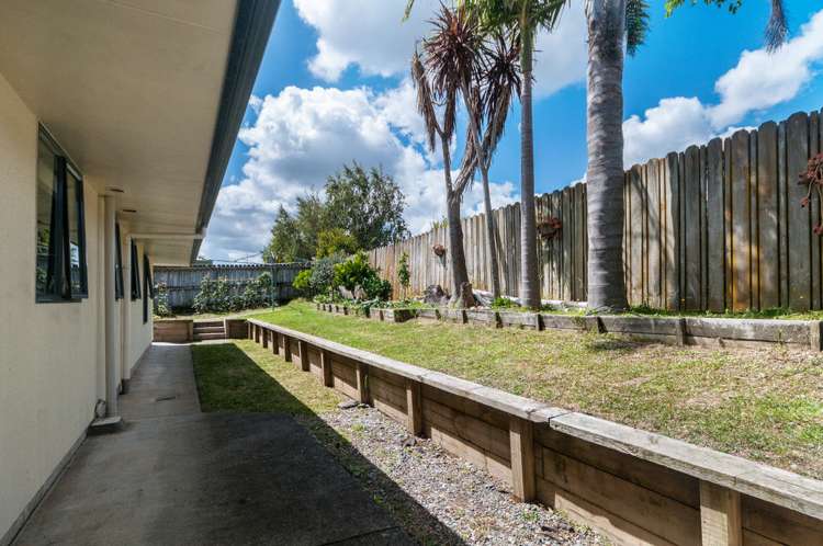 18 Walter Little Way Flat Bush_7