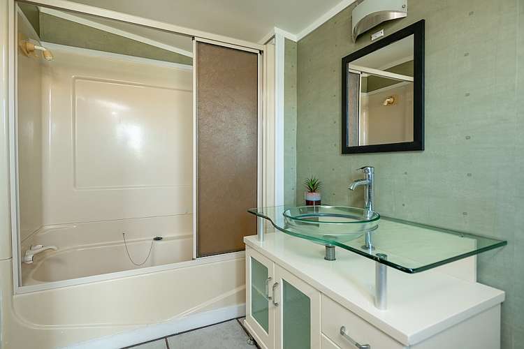 38 Taumatawiwi Street Opononi_19