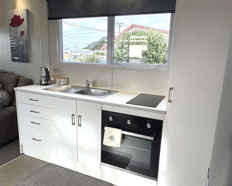 2 Coakley Street Blaketown_8