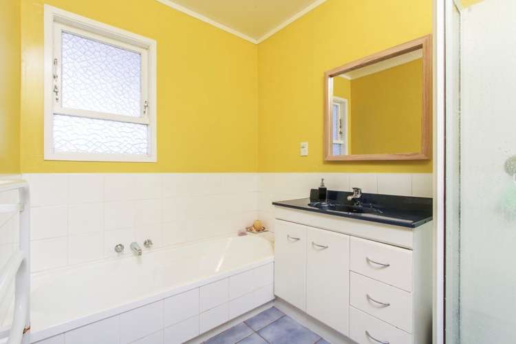 38 Hilling Street Titirangi_10