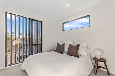 1/10 Seddon Street_2