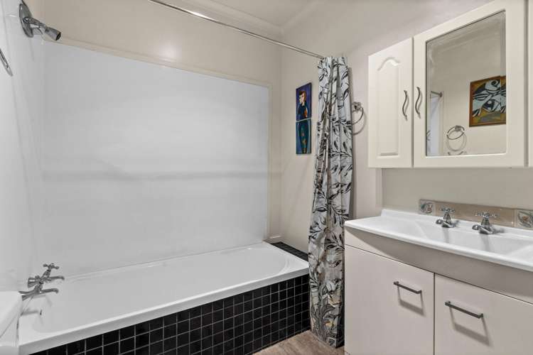 62 Nelson Crescent Napier South_11