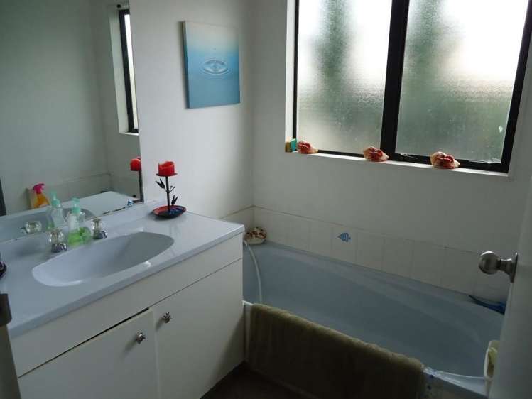 22 Dungarvon Place Clendon Park_6