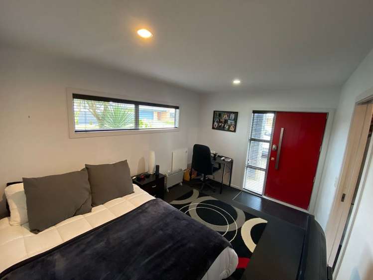6 Chestnut Close Kelvin Grove_19