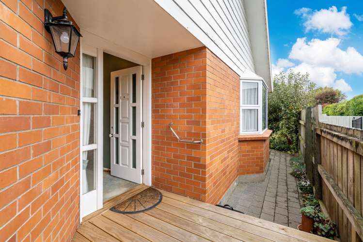 98 Chelmsford Street Windsor_21