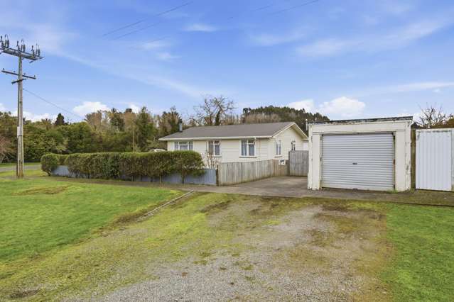 Comfortable living, plenty of parking