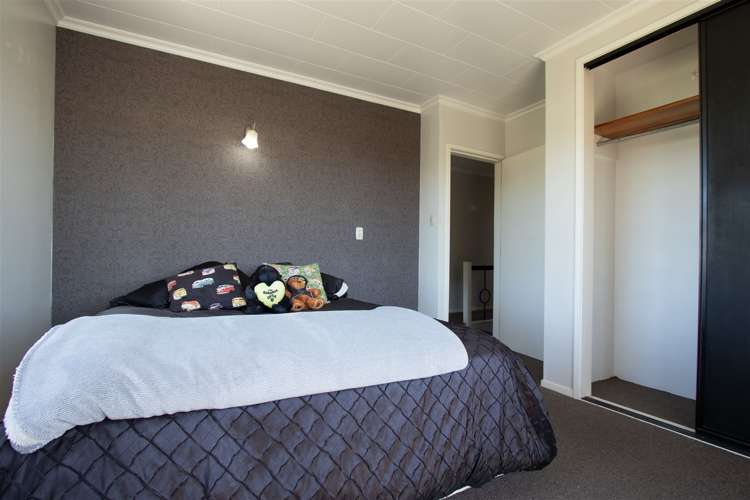 214c Gibson Quay Hokitika_11