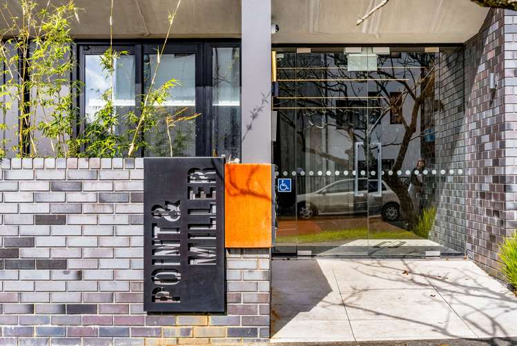 404/2 Miller Street Point Chevalier_13