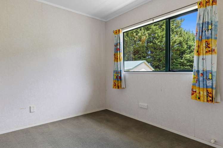 227 Whangamata Road Kinloch_17