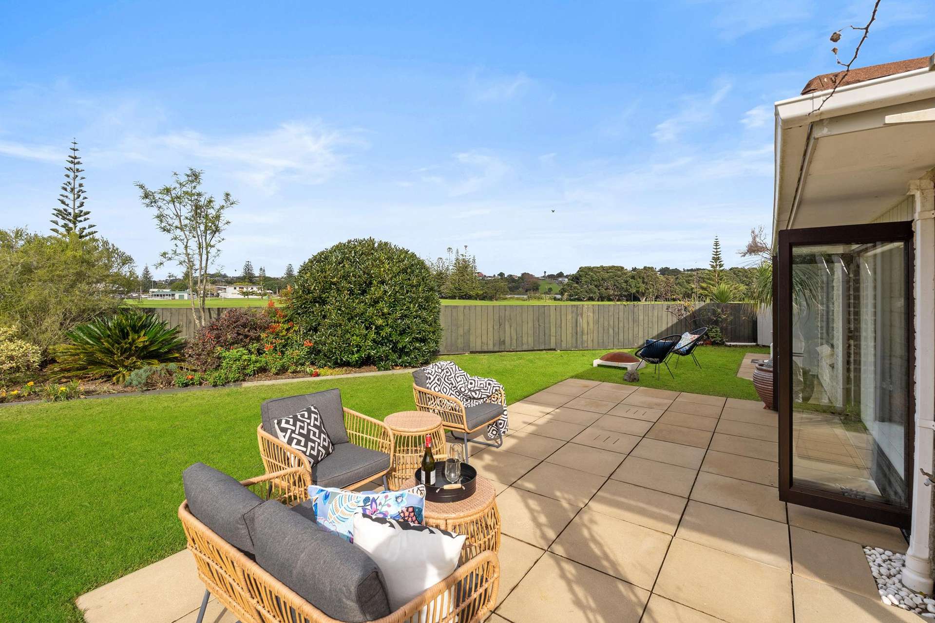 2 Edgewater Grove Orewa_0