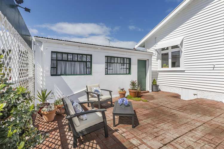 53 Brussels Street Miramar_5