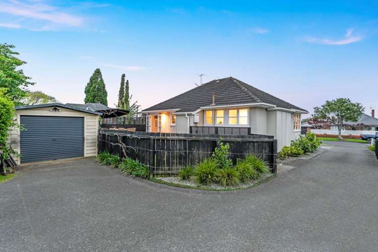 197 Riverside Avenue Pt England_20