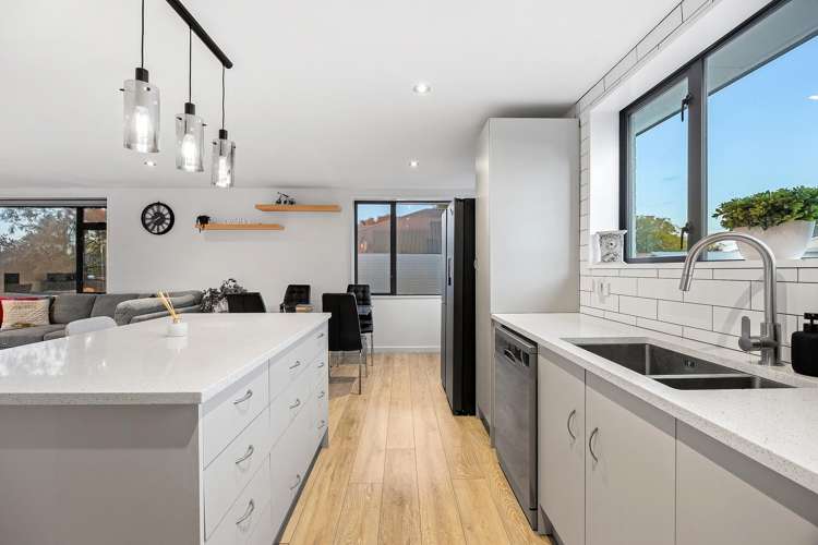 1/436 Greers Road Bishopdale_4