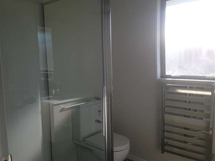 2/192 Woodham Road Linwood_8