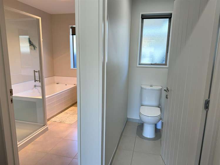 142a Coulson Road Paroa_18