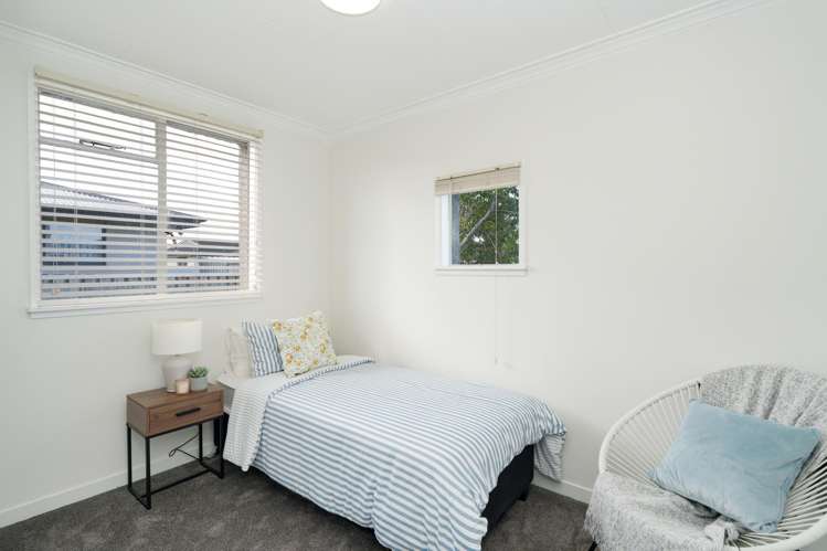 327 North Road Waikiwi_10