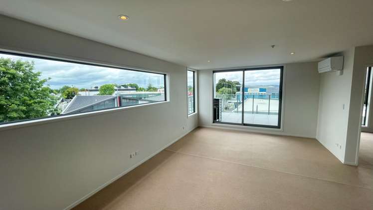 2d/84 Gunner Drive Te Atatu Peninsula_11