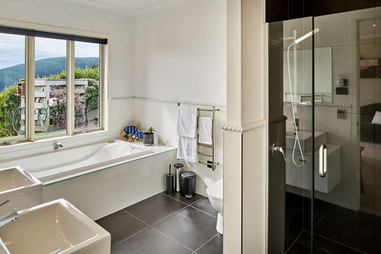 147 Bing Lucas Drive Tawa_13