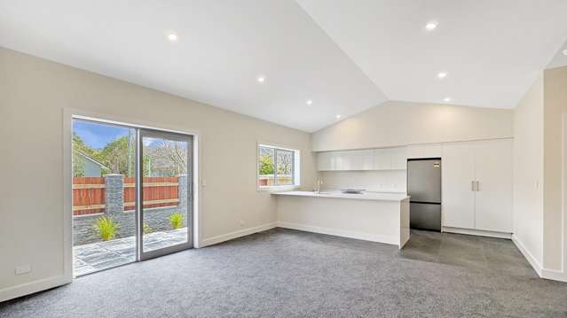 A/56 Brentwood Street 11322_1