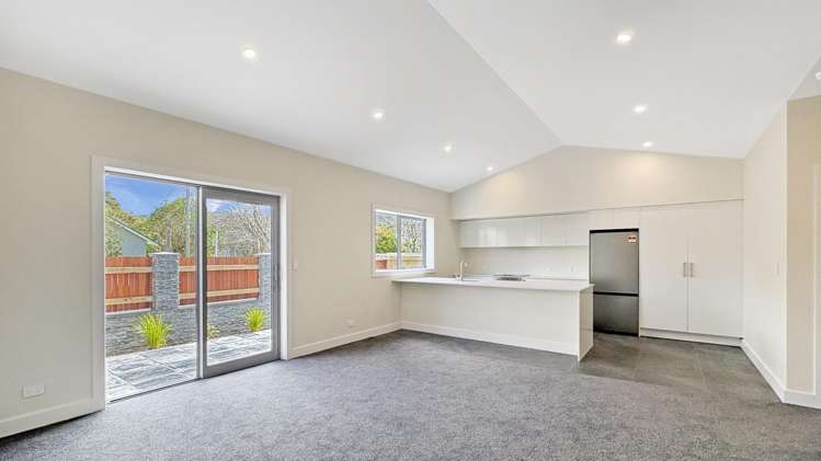 A/56 Brentwood Street 11322_1
