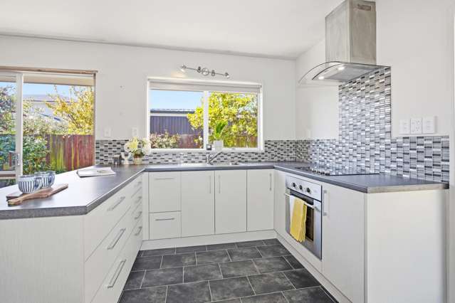 2/3 Hythe Lane Saint Martins_1