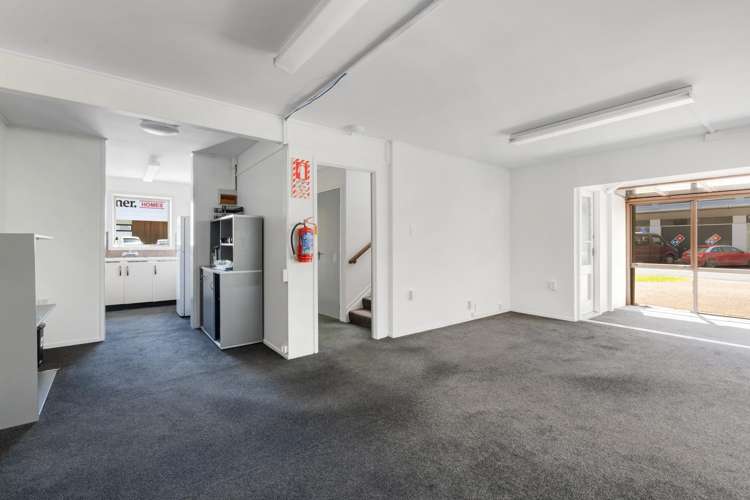 8 Cammish Lane Orewa_13