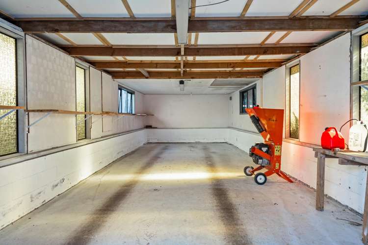 25 Lowtherhurst Road Massey_23