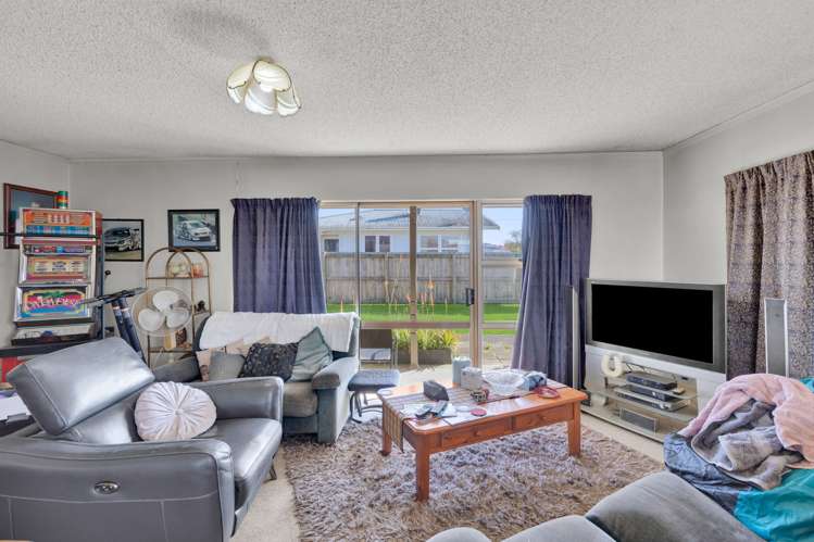 3 Dalton Crescent Dinsdale_13