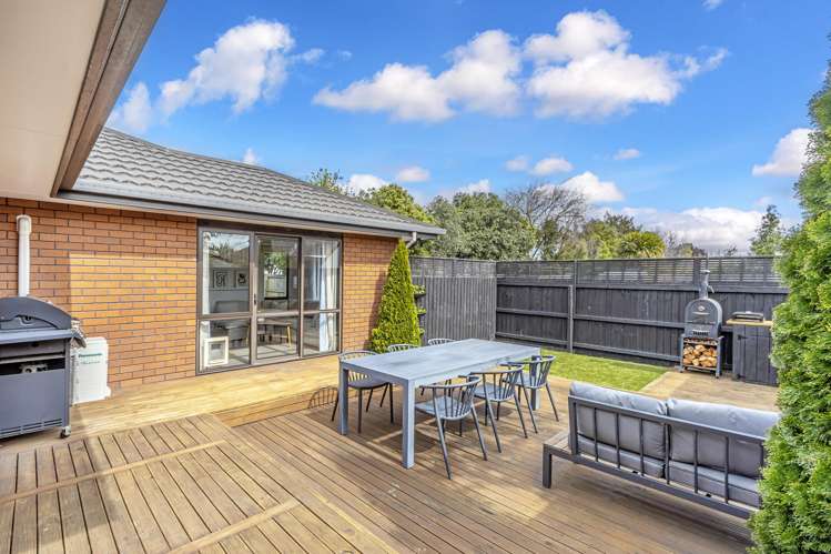 2/71 Shirley Road Shirley_16