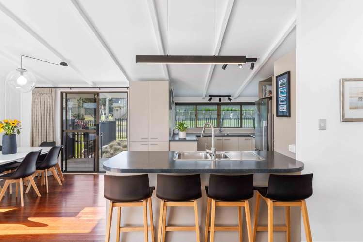 690 Pukehina Parade Pukehina_23