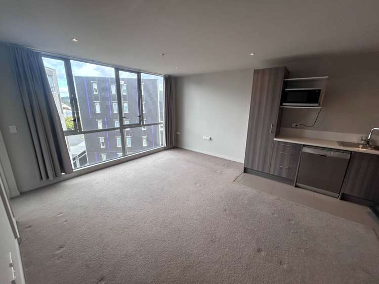 506/3 Rose Garden Lane Albany_4