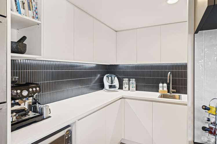 106 Mount View Road Bastia Hill_6