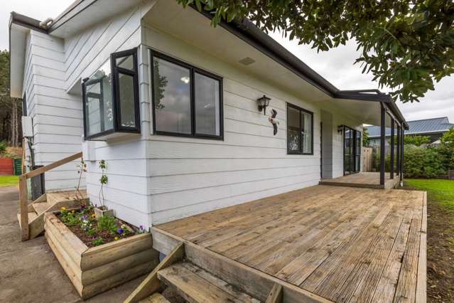 9 Cousins Avenue East Foxton Beach_3