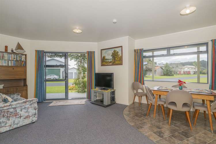 1 Hardy Place Cooks Beach_24