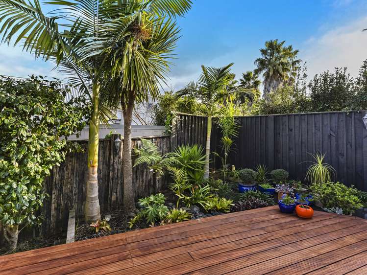 281 Lake Road Belmont_11