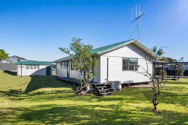 16b Karaka Street Otaki Beach_22
